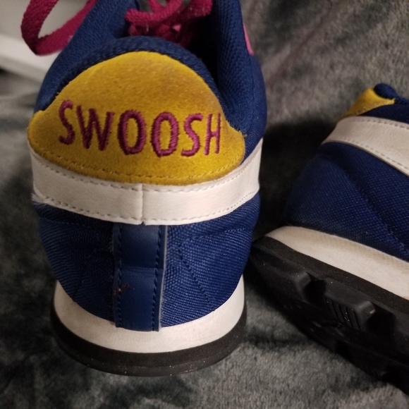 Mens nike low court shoes size 10 like new - Picture 2 of 3